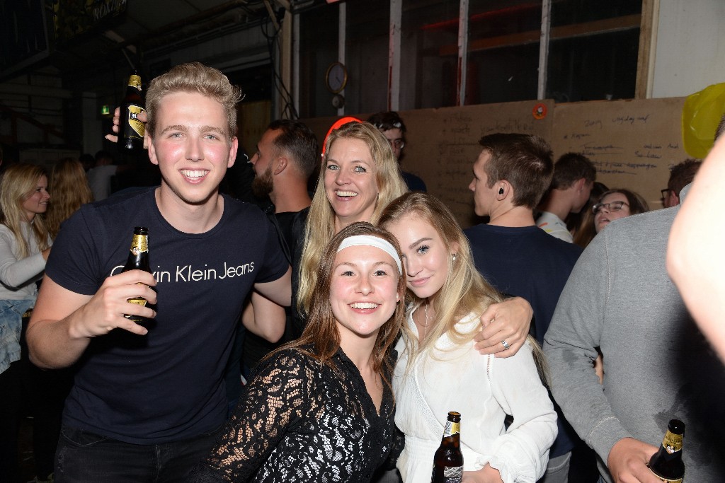../Images/Feest zonder naam 2019 221.jpg